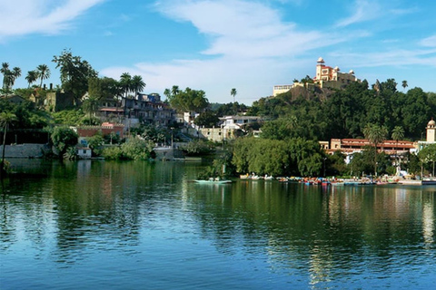 Tour op dezelfde dag van Mount Abu vanuit UdaipurRondleiding met gids