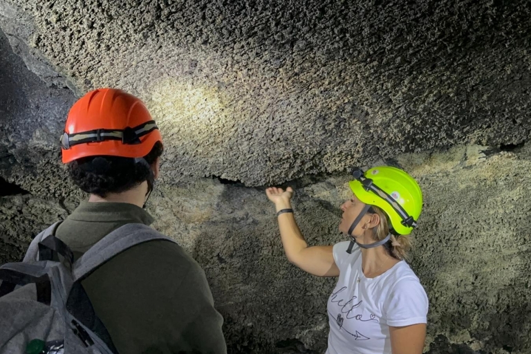 Excursión al Etna por la mañana o al atardecer y visita a la cueva de lavaOpción Estándar
