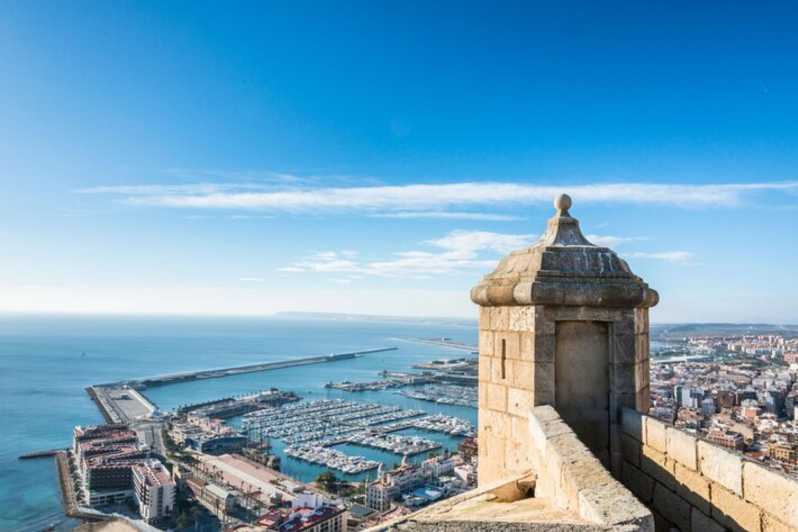 Alicante: Private custom tour with a local guide