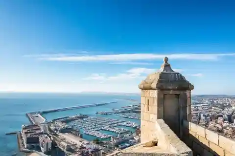 Alicante : visite à pied privée et personnalisée