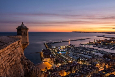 Alicante: Private custom tour with a local guide 4 Hours Walking Tour