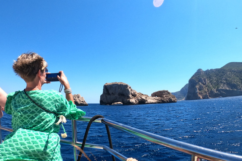 Ibiza: Excursión en barco a las Islas Margaritas y ticket de entrada al AcuarioIbiza: paseo en barco a las Islas Margarita y ticket de entrada al acuario