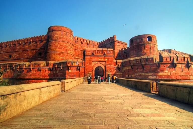 Ganztägige private Tour durch Agra mit dem AutoGanztägige Stadtrundfahrt durch Agra mit dem Auto