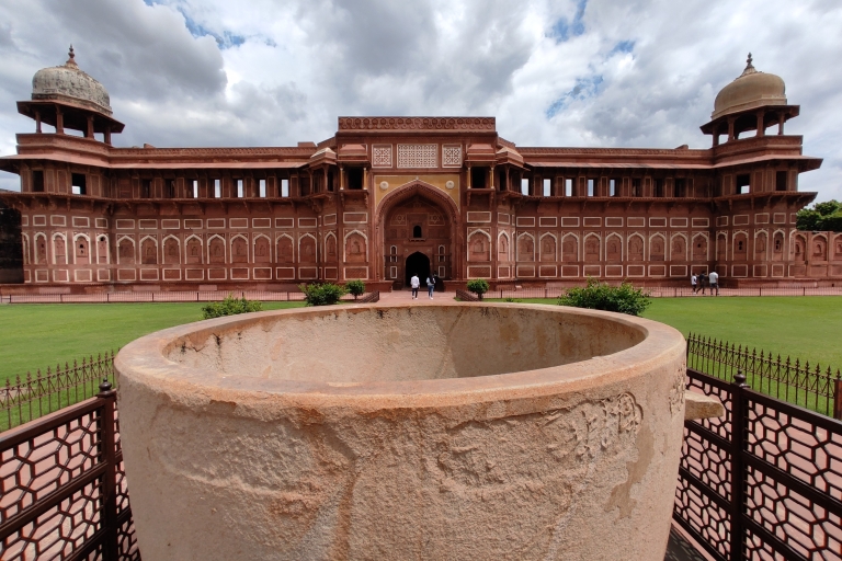 From Delhi: Sunrise Taj Mahal Private Tour with Agra Fort