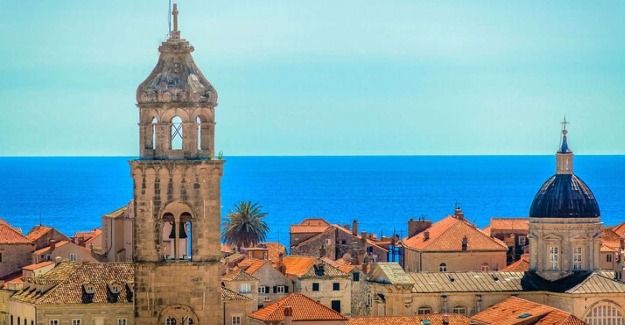 Cadiz: Private custom tour with a local guide photo 1