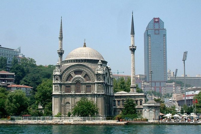 Istanbul: rondleiding Dolmabahçepaleis en jachtcruise op de Bosporus