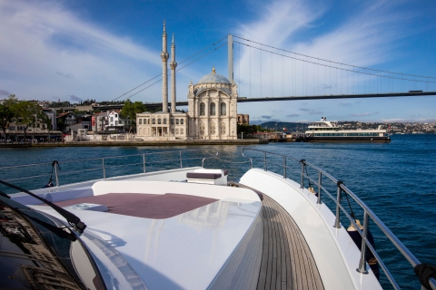 Istanbul: rondleiding Dolmabahçepaleis en jachtcruise op de Bosporus