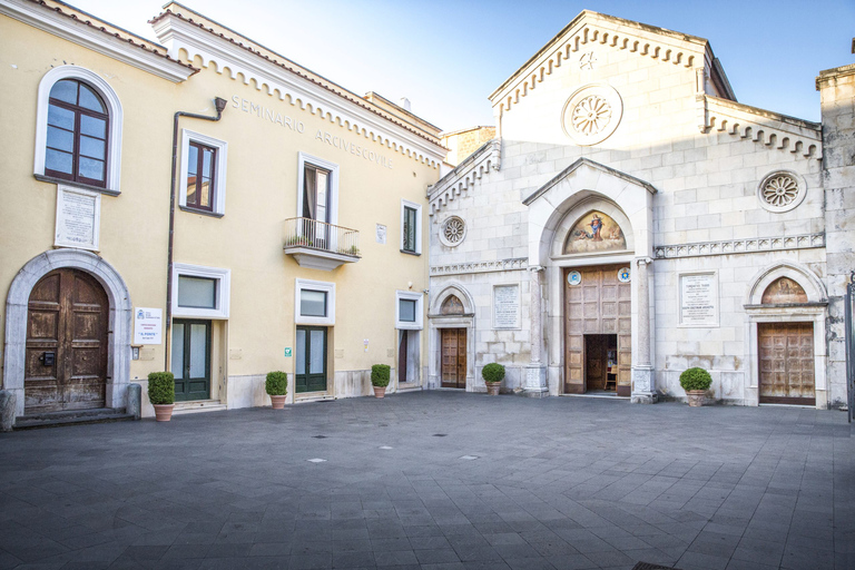 Sorrento: Tour guidato a piedi e degustazione di limoncello