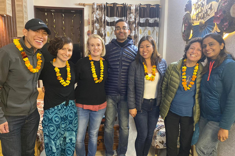 Kook Indiaas eten met lokale familie in hun traditionele huisOntbijt, lunch of diner volgens de door u gekozen tijd