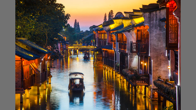 Delve into Wuzhen Water Town: Private Tour from Shanghai