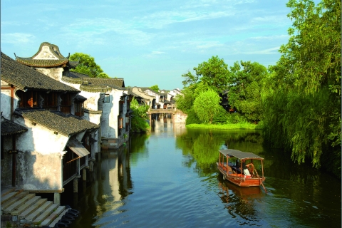 Tauche ein in die Wasserstadt Wuzhen: Private Tour ab Shanghai