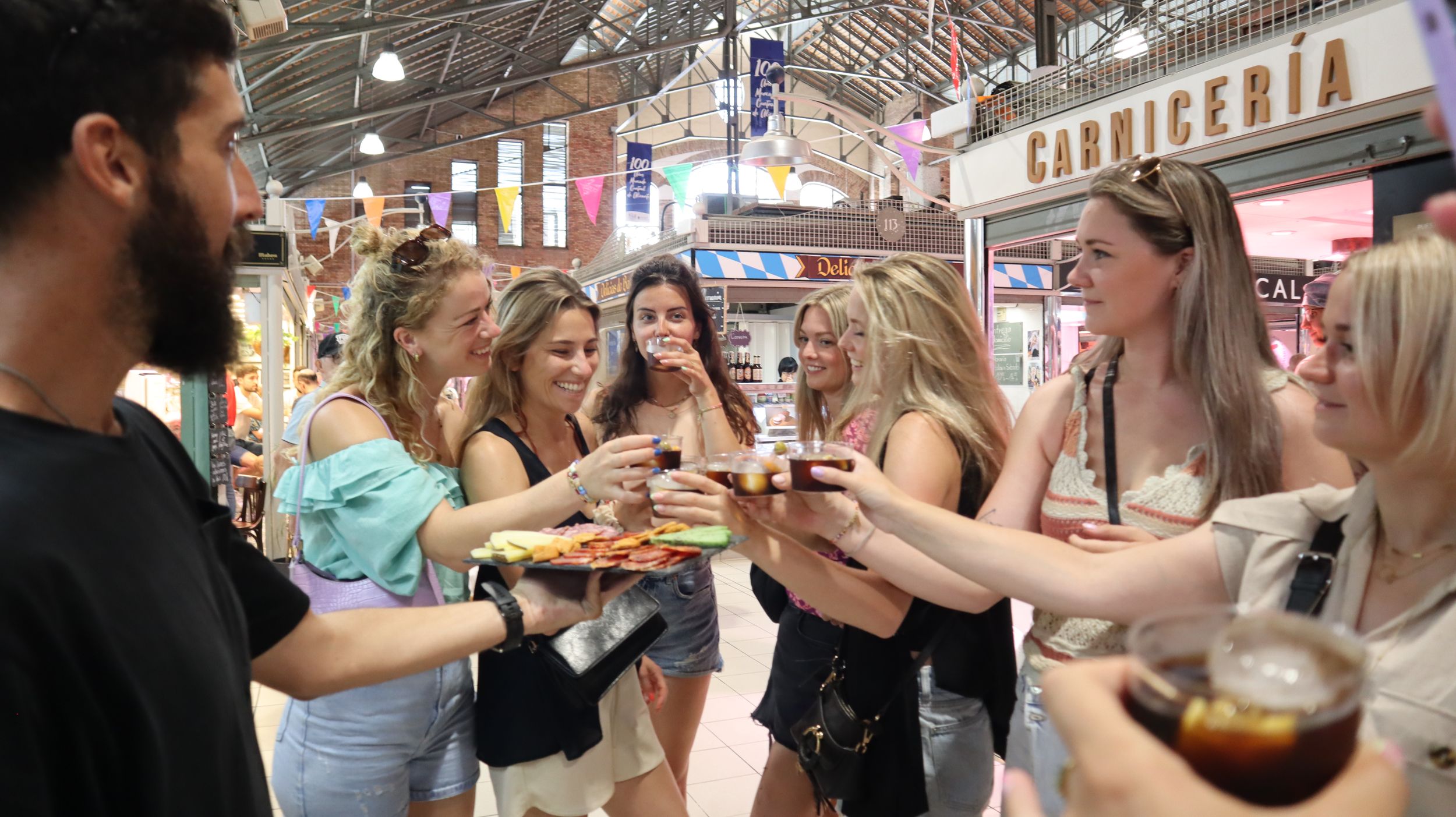 Alicante: Tapas-Tour per Fahrrad mit Guide und Gourmet-Verkostungen