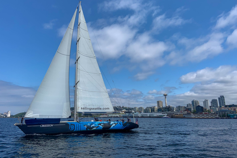 Seattle: Downtown 1.5-Hour Scenic Sailing Cruise