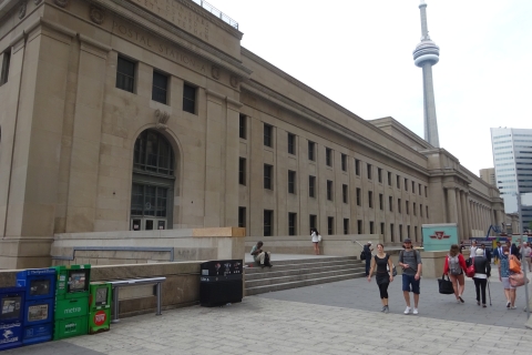 Zelfgeleide wandeltocht door het oude Toronto en speurtocht