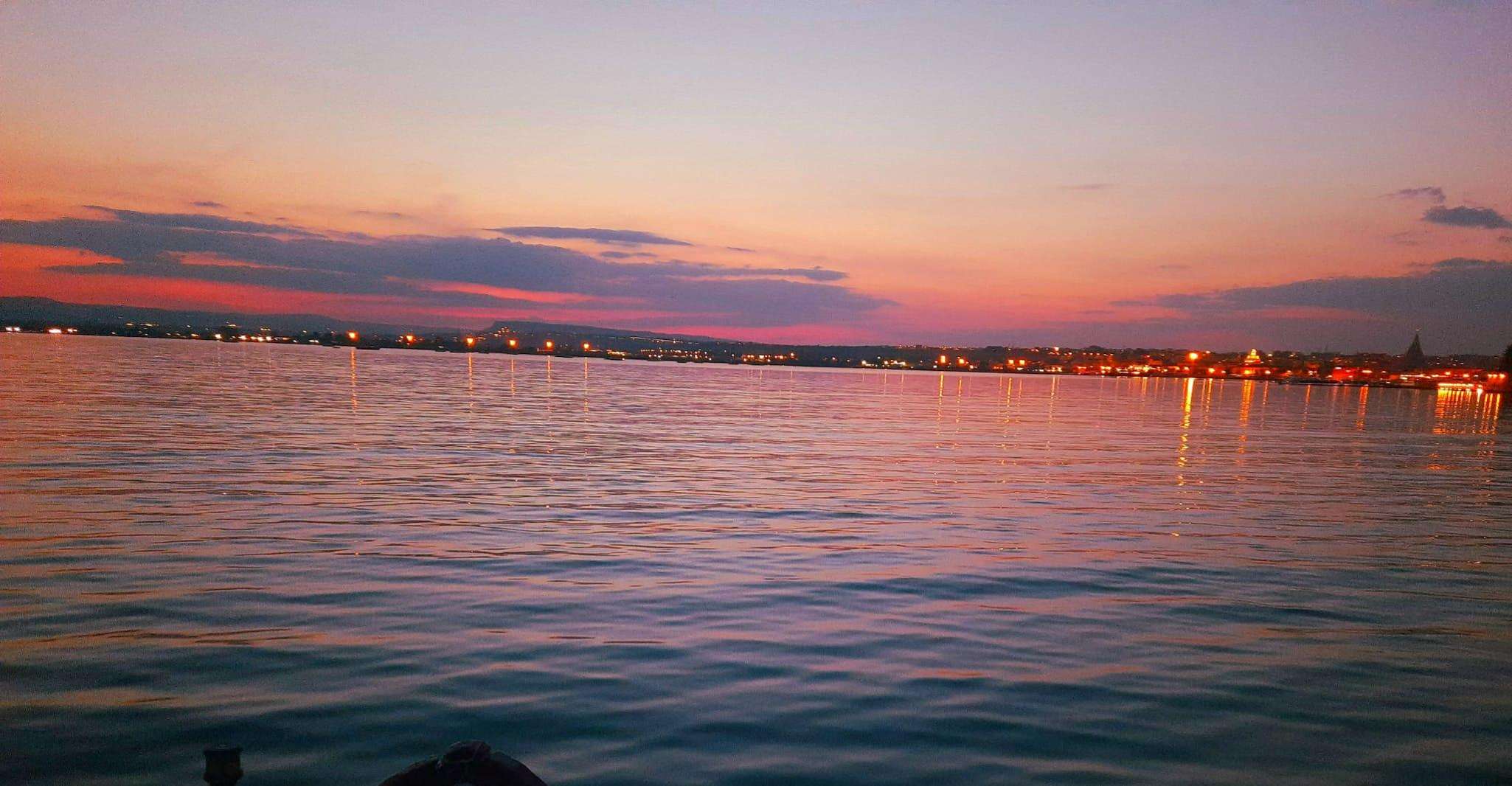 Syracuse, Sunset cruise including aperitif and swim stop - Hizvo