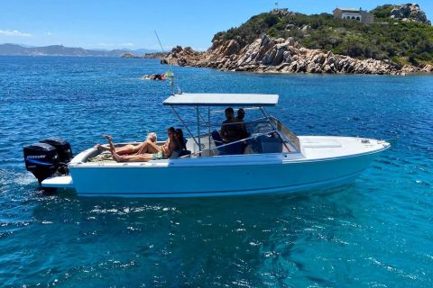 Private tour on the boat in the La Maddalena archipelago