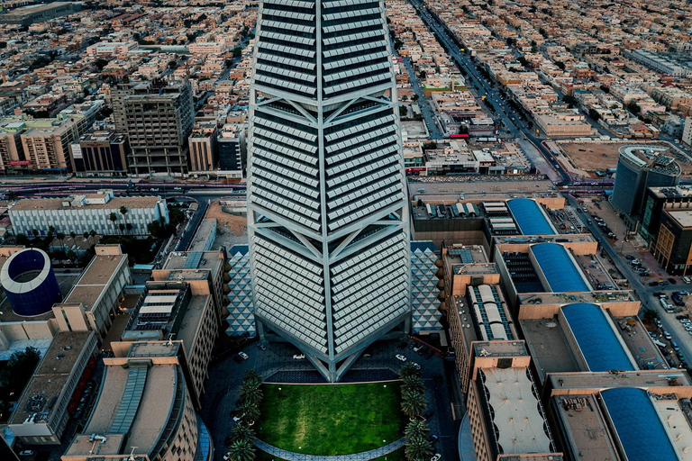 Riyadh: VIP Tour durch die Stadt mit Abendessen und Abholung vom Hotel