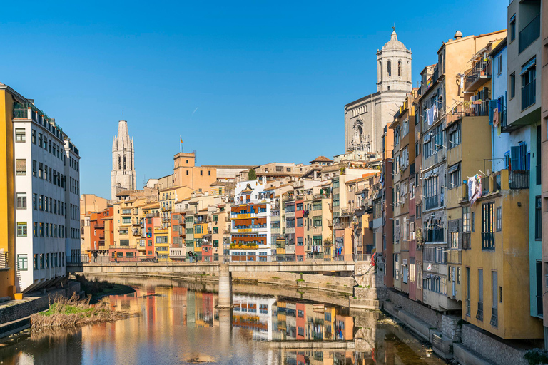 From Barcelona: Montserrat and Girona Guided Day Trip Regular Tour - Spanish Guide