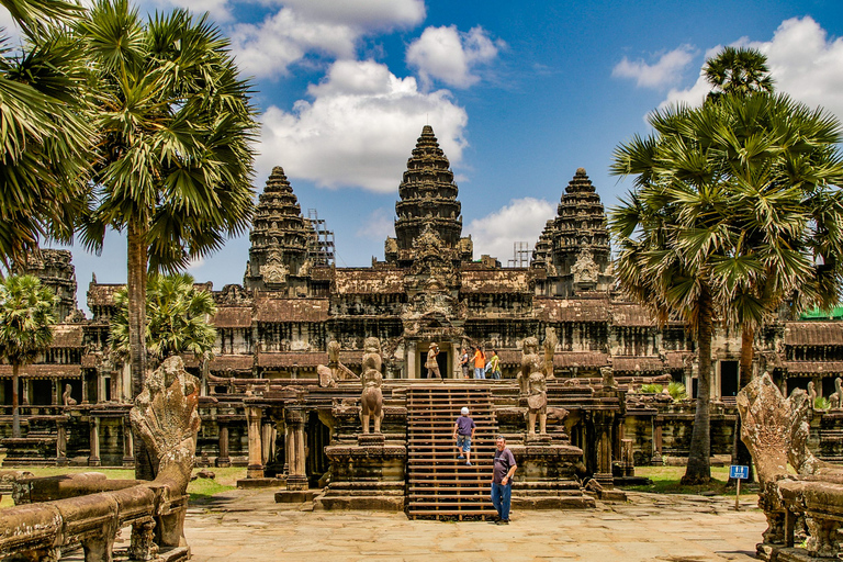 Angkor Wat: Small Circuit Tour by Only TukTukPrivate One-Day : Small Circuit Tour With Sunset By TukTuk