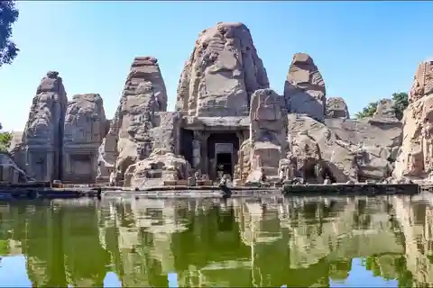 Historical Tour, Kangra fort &Rock cut temple from Dharmasla