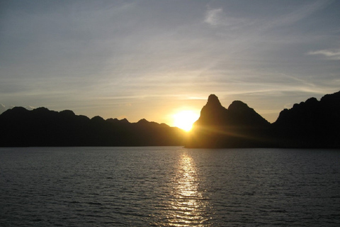 3-daagse Ha Long - Lan Ha Bay 5-sterrencruise en privébalkon