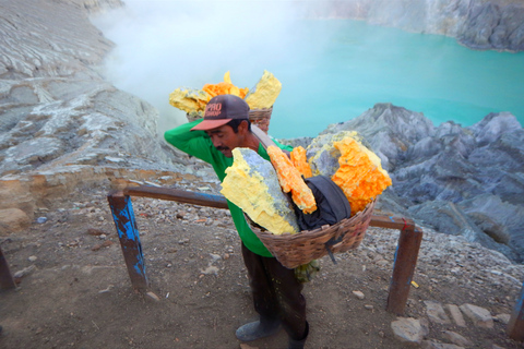 Excursão à montanha Bromo e à cratera Ijen em 3 dias