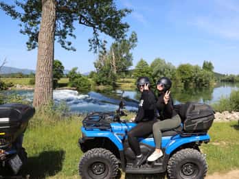 Von Split: Quad-Tour zu drei Flüssen mit Schwimmen und Mittagessen