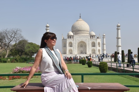 Excursión al Amanecer del Taj Mahal con Comida 5 Estrellas desde Delhi
