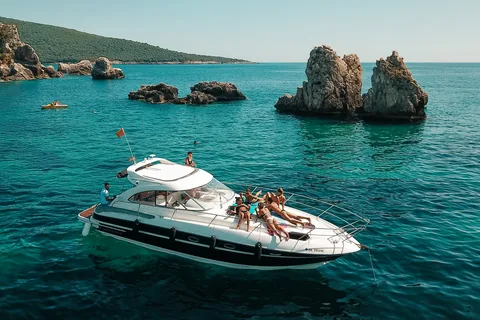 Ulcinj: 2Hour Coast Sightseeing Yacht Tour with Skipper