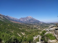 Vlore, le route di roulotte dimenticate in montagna - Housity