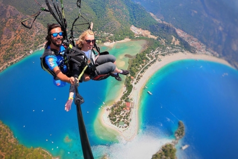 Van Dalaman/Sarigerme: Fethiye tandem-paraglidingVanuit Dalaman/Sarigerme: tandemparagliding in Fethiye