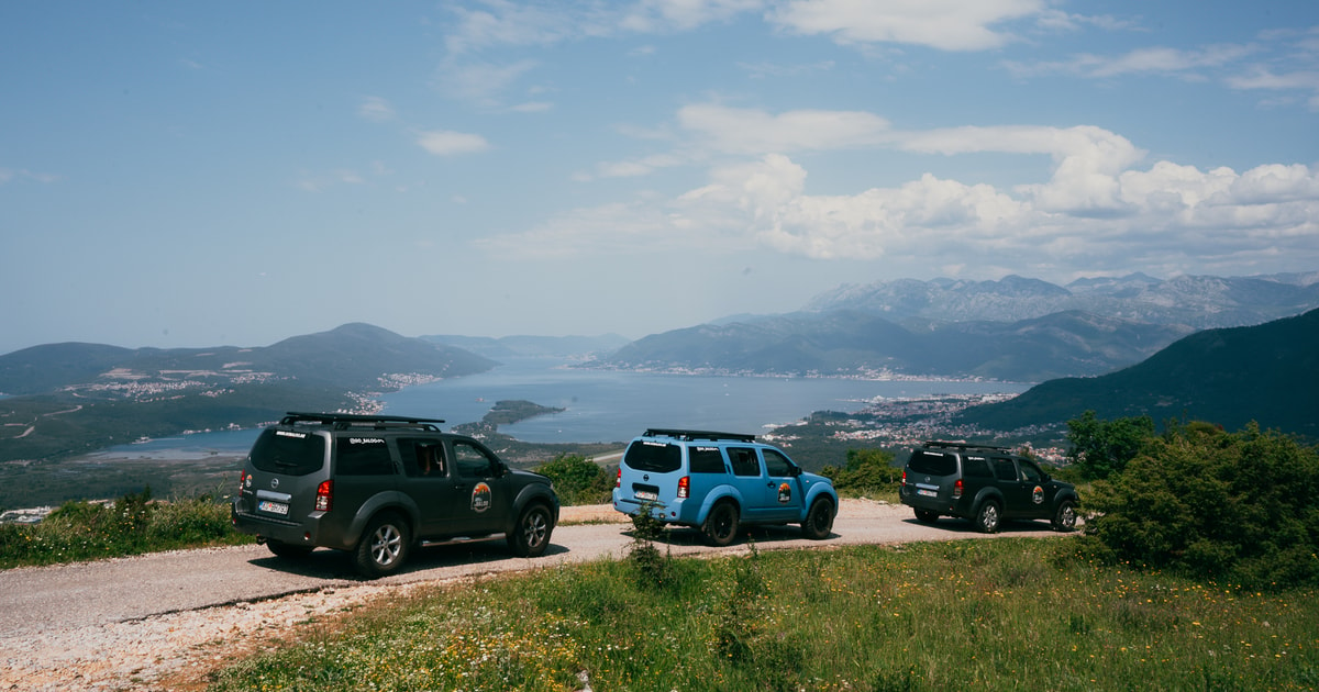 Kotor Baai En Vestingen Off Road Avontuur Proeverij Van Eten