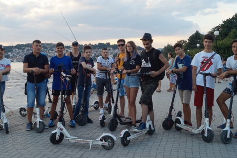 Ohrid : Louez un scooter électrique et découvrez la beauté d'Ohrid