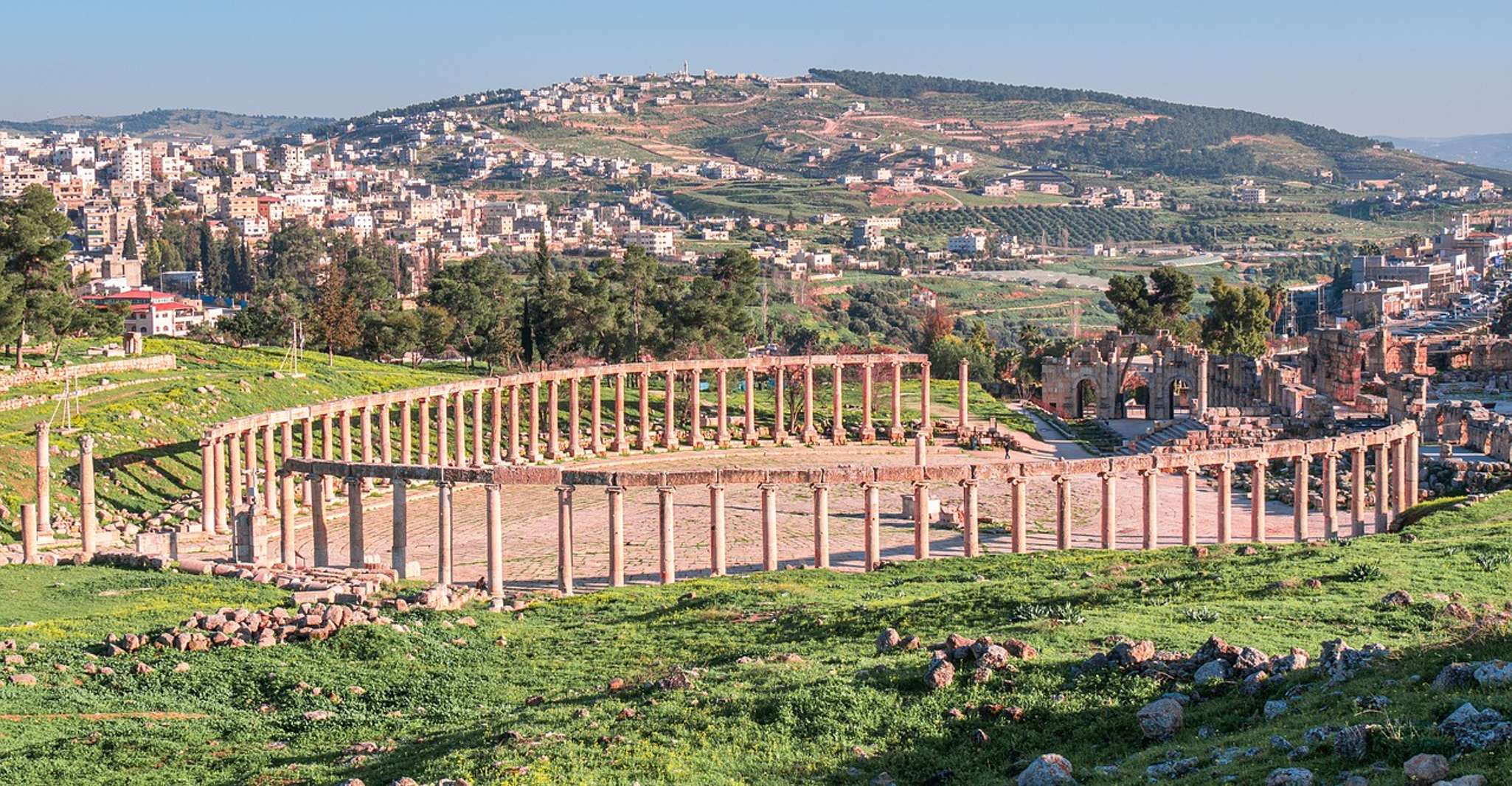 Jerash and Ajloun castle - Housity