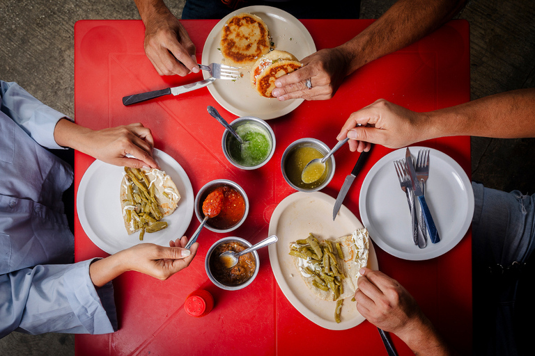 Cancún: Tortilla Trails Food Tour with 15+ Tastings