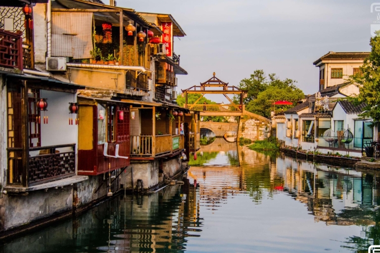 Prywatna wycieczka jednodniowa: miasto Szanghaj i wodne miasto Zhujiajiao