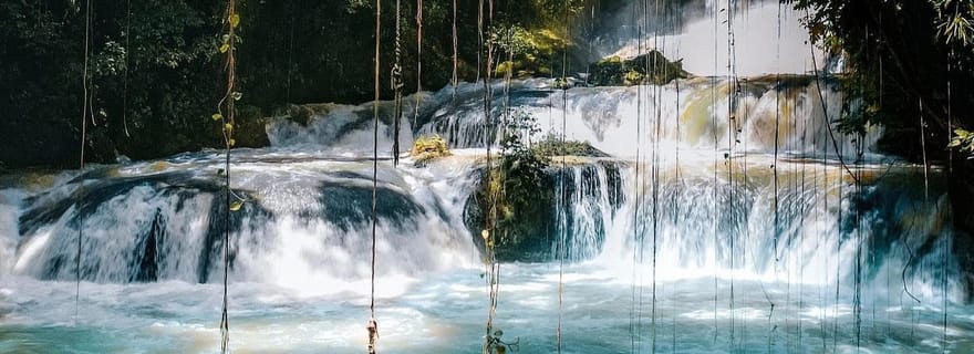 Visite privée des chutes d'Ys et du domaine d'Appleton