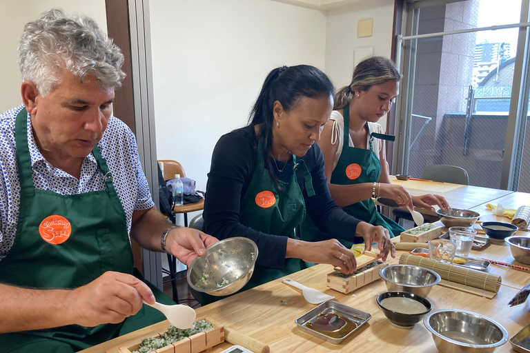 Osaka: Clase de sushi en Dotonbori