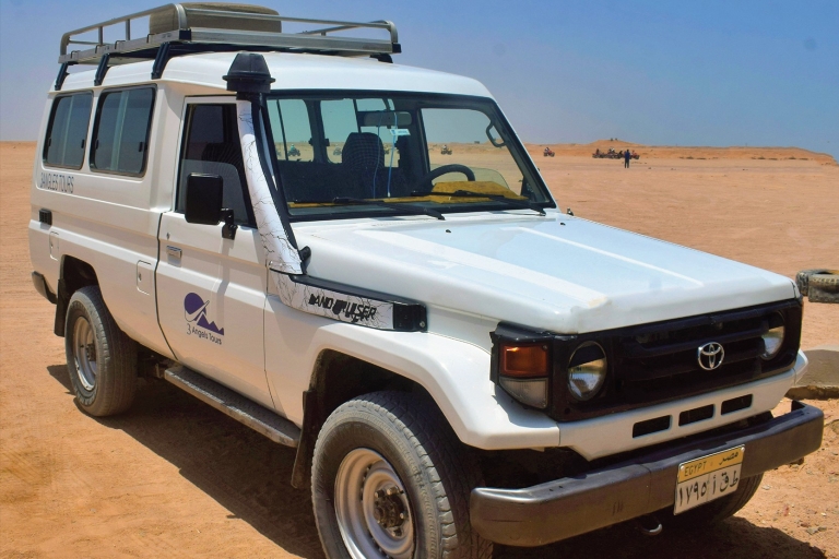 Hurghada: 5-iN-1 Safari Jeep, Quad, Buggy, Kamel, Abendessen & Show