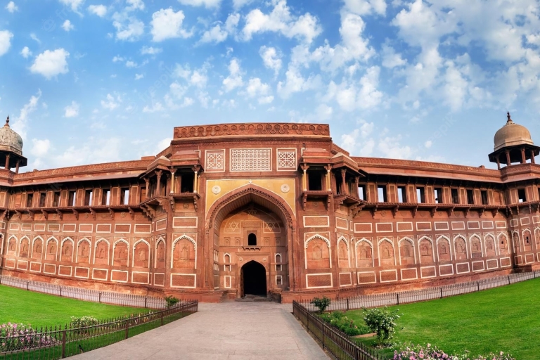 Agra: Taj Mahal-Tagestour mit dem Auto von Delhi ausNur Auto, Fahrer, Führer
