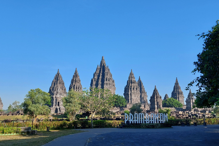 Visite matinale du temple de Prambanan et visite du palais de Yogyakarta