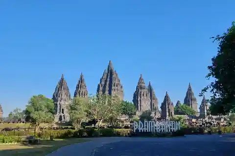 Yogyakarta: Excursão matinal ao Templo de Prambanan e excursão ao Palácio