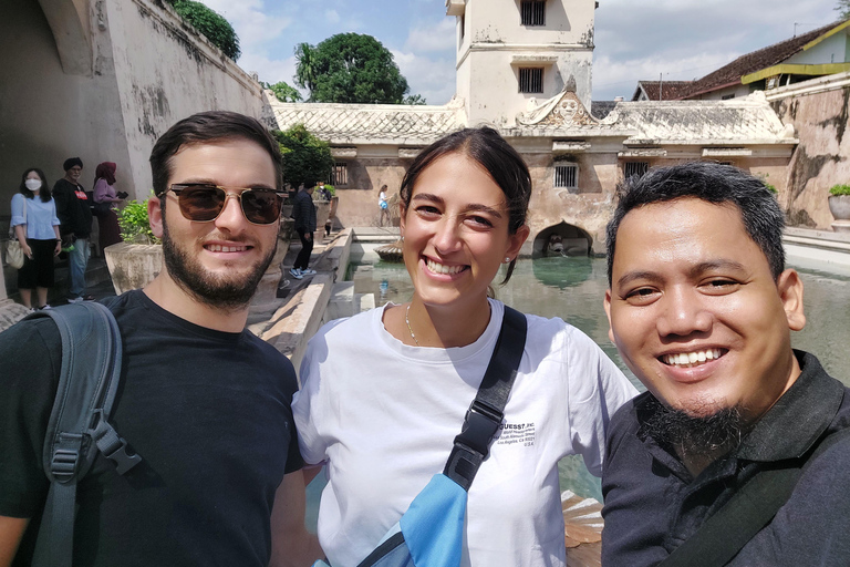 Yogyakarta: Tour mattutino del tempio di Prambanan e tour del palazzo