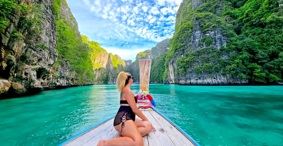 Ab Phuket: Tagestour nach Phi Phi mit privater Longtail-Tour