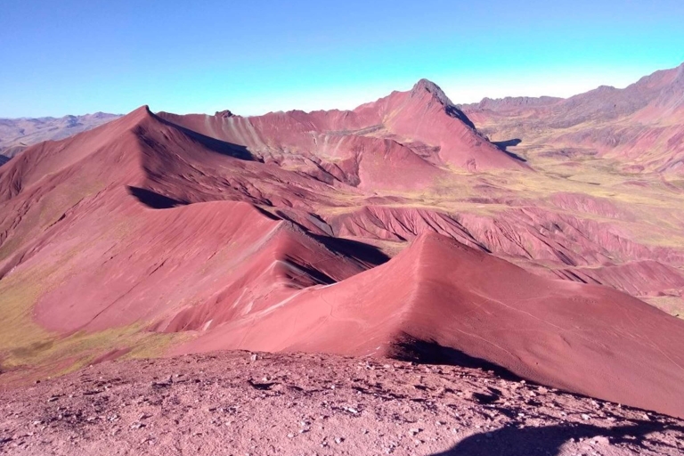 Von Cusco aus: Rainbow Mountain Full Day Trek mit Red Valley
