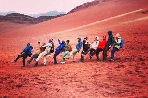 Von Cusco aus: Rainbow Mountain Full Day Trek mit Red Valley