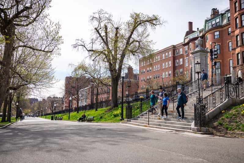 Walking Tour, Beacon Hill, Architecture