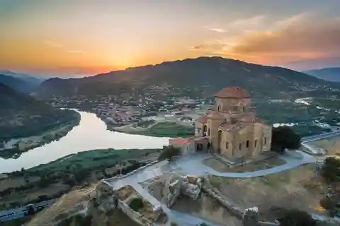 Tour privato Mtskheta-Jvari + Gori-Uflistsikhe