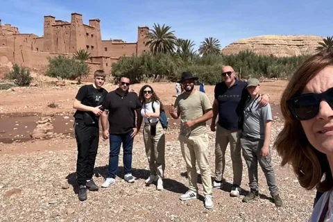 Da Marrakech: tour di 2 giorni Fint Oasis e Ouarzazate,