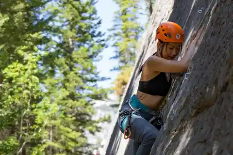 Banff: Rock Climbing Adventure Beginner